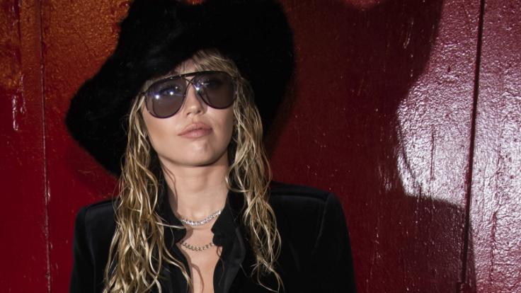 Miley Cyrus trauert um ihren geliebten Hund.