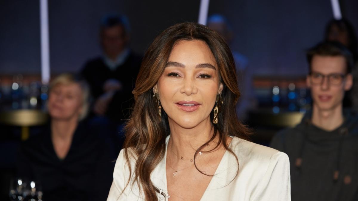 Verona Pooth begeistert auf Instagram im hautengen Minikleid. (Foto)
