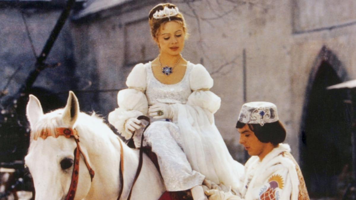 Pavel Tr&aacute;vn&iacute;cek wurde als Prinz im M&auml;rchen "Drei Haseln&uuml;sse f&uuml;r Aschenbr&ouml;del" an der Seite von Libuse Safr&aacute;nkov&aacute; ber&uuml;hmt. (Foto)