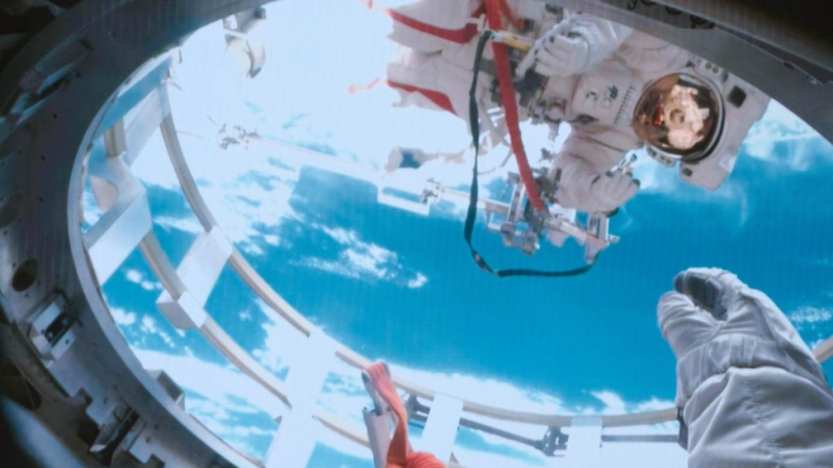 Das chinesische Astronauten-Duo Chen Dong, Chen Zhongrui und Wang Jie sitzt unfreiwillig im Orbit fest. (Foto)