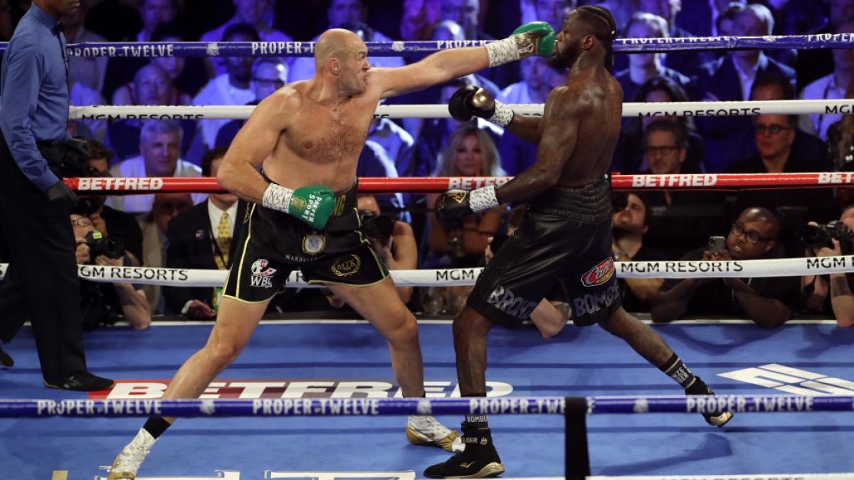 Tyson Fury dominierte mit seiner F&uuml;hrhand gegen Deontay Wilder. Holt er sich im 3. Duell endg&uuml;ltig den WM-G&uuml;rtel? (Foto)
