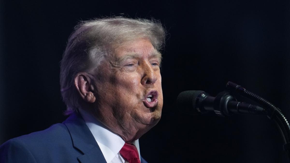 Donald Trump h&auml;lt trotz eindringlicher Warnungen an seiner XXL-Rede fest. (Foto)