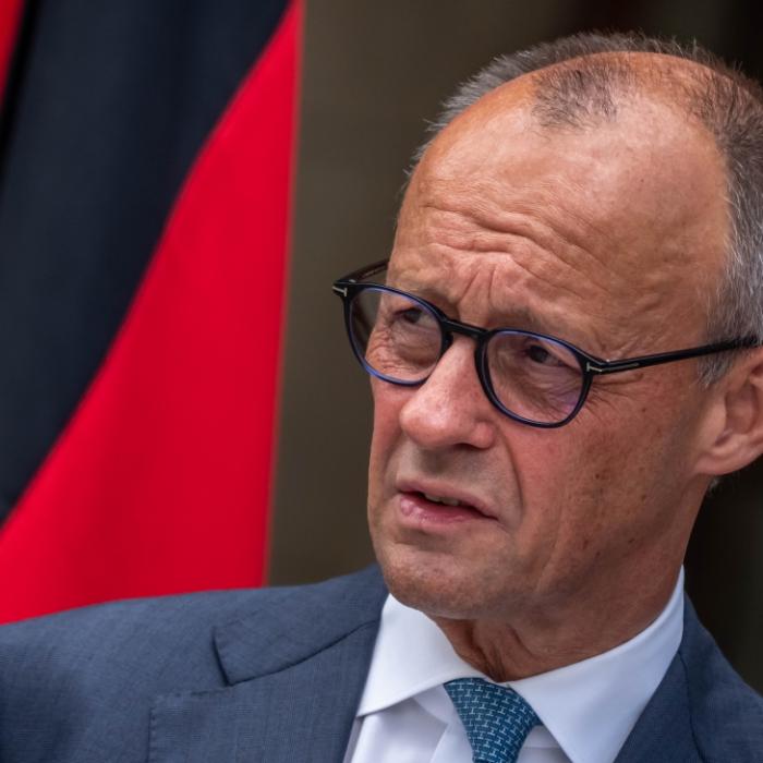 Ablösung noch 2026? Kanzler erleidet verheerende Umfrage-Schlappe