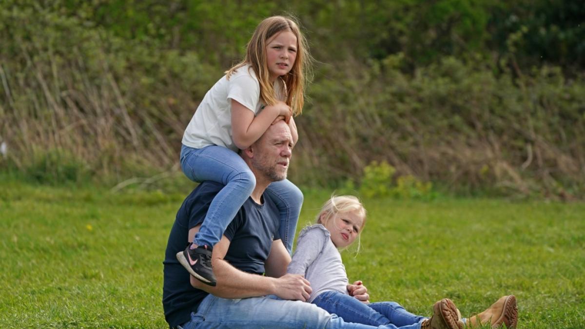 Nicht nur f&uuml;r seine beiden T&ouml;chter Mia Grace und Lena Elizabeth ist der Ex-Rugby-Profi eine wichtige Bezugsperson... (Foto)