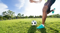 Ein 22-jähriger Fußballer der nigerianischen Liga ist bei einem Spiel kollabiert und gestorben (Symbolbild).