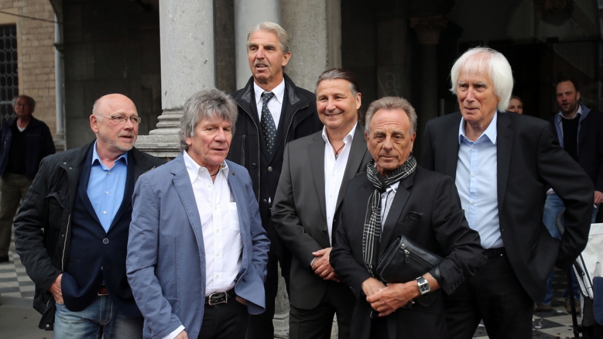 Die Bl&auml;ck F&ouml;&ouml;ss, Ralph Gusovius (l-r), B&ouml;mmel L&uuml;ckerath, Peter Sch&uuml;tten, Andreas Wegener, Erry Stoklosa und Harmut Priess. (Foto)