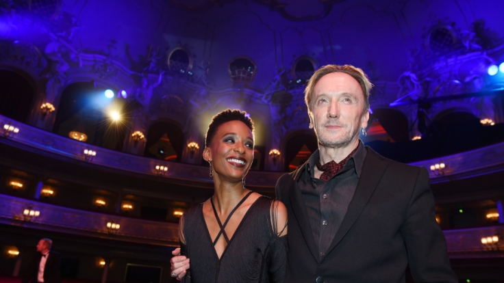 Marius Müller-Westernhagen mit seiner Freundin Lindiwe Suttle.