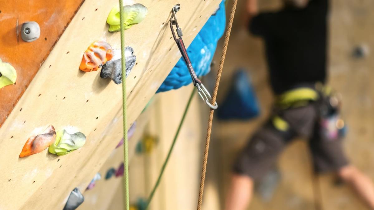 Ein Mann (68) st&uuml;rzte im Kletterzentrum Neu-Anspach in den Tod. (Symbolfoto) (Foto)