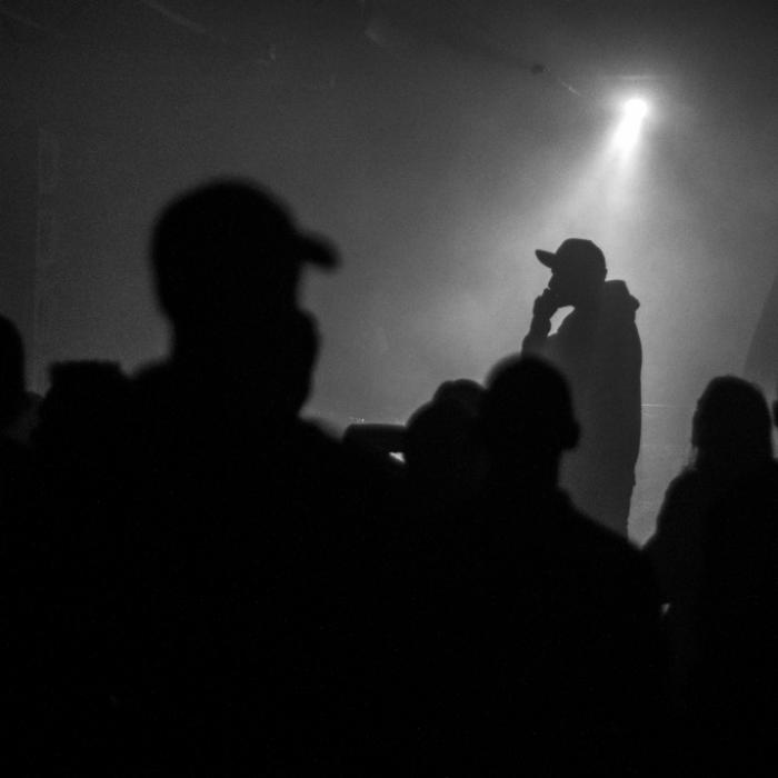 Todes-Drama! Musiker mit 26 Jahren im Auto erschossen