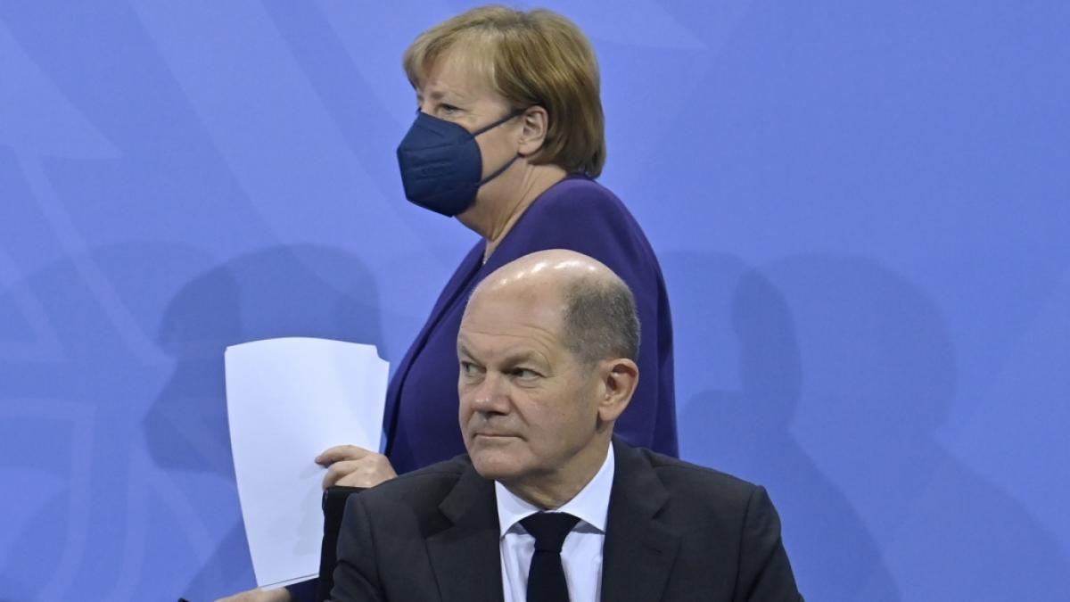 Angela Merkel und Olaf Scholz k&uuml;ndigen neue Ma&szlig;nahmen im Kampf gegen Corona an. (Foto)