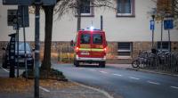 Sind Sie aus den betroffenen Räumlichkeiten entkommen, sollten Sie als nächstes dringend den Notruf wählen.