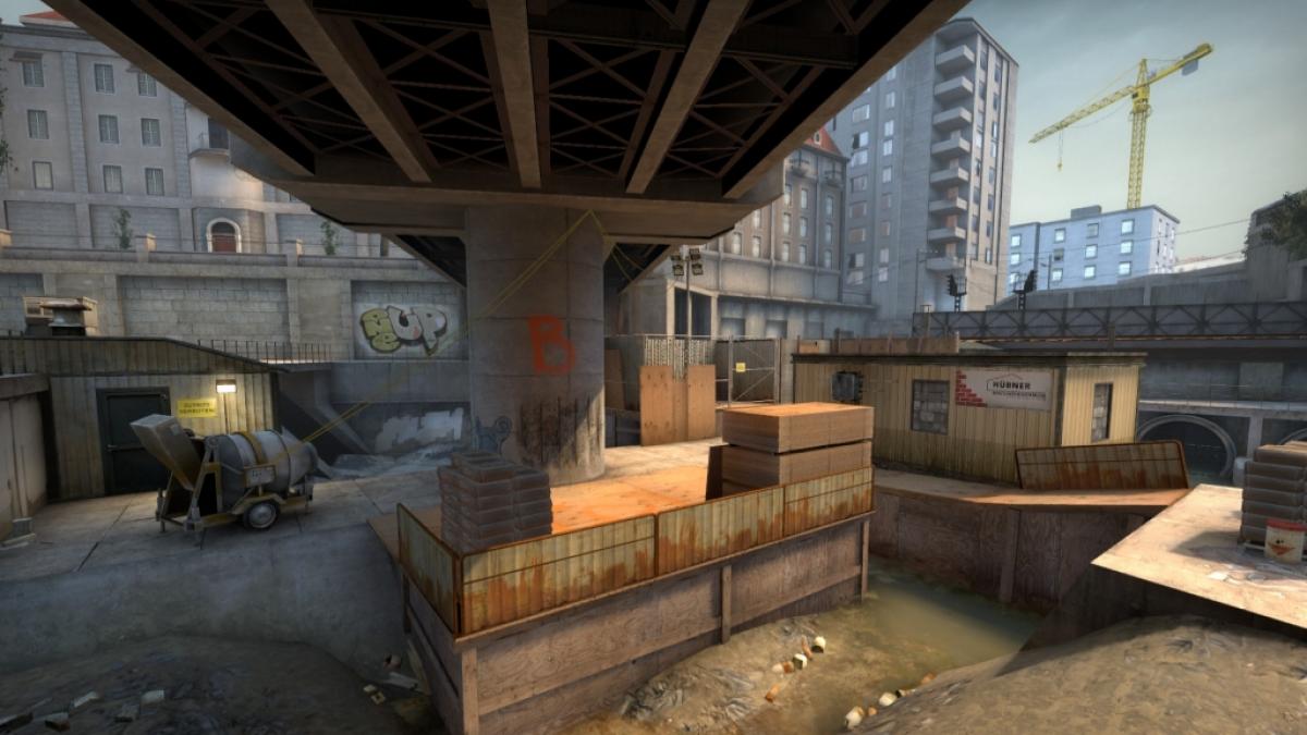 Die Karte Overpass in CS:GO spielt in Berlin und zwar genauer gesagt in einem verlassenen Industriegel&auml;nde, das von Kan&auml;len, Br&uuml;cken und Tunneln durchzogen ist. (Foto)