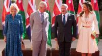 König Abdullah II. und Königin Rania von Jordanien, hier mit den Briten Royals Charles und Camilla, schweben im Elternglück: Prinzessin Iman ist Mutter von Zwillingen geworden.