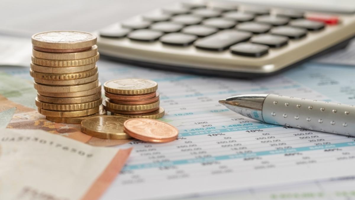 Die Rente steht vor einem Kollaps. Deshalb fordern Experten: Arbeitnehmer sollen unter anderem l&auml;nger arbeiten. (Foto)
