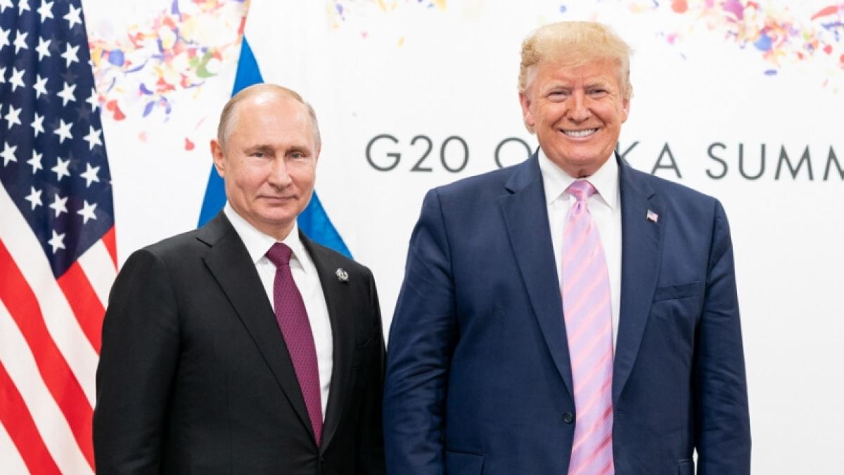 Wladimir Putin (links) und Donald Trump hatten bei einem Telefonat angeblich ein ganz besonderes Thema. (Foto)