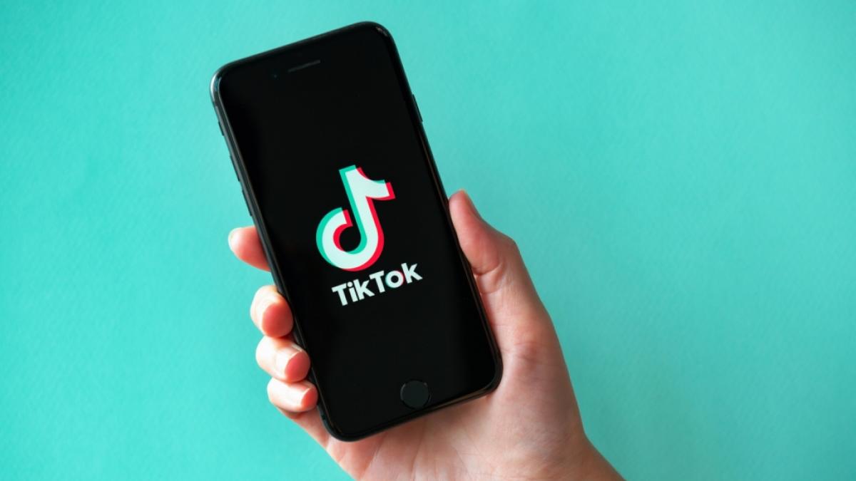 Nach dem Tod der geh&ouml;rlosen Influencerin Deaf Immy alias Imogen Nunn steht ein 57-j&auml;hriger Kanadier vor Gericht - er soll dem TikTok-Star Sterbehilfe geleistet haben (Symbolfoto). (Foto)