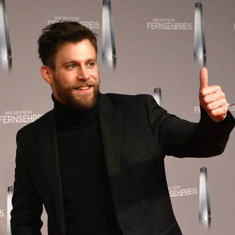 DIESE Frau macht den Schauspieler glücklich