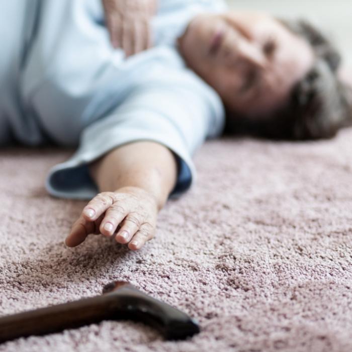 Grausame Folter! Pflegerin quälte Demenzkranke vor laufender Kamera