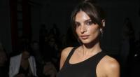 Emily Ratajkowski wurde bei einer wilden Knutscherei in Paris gesichtet.