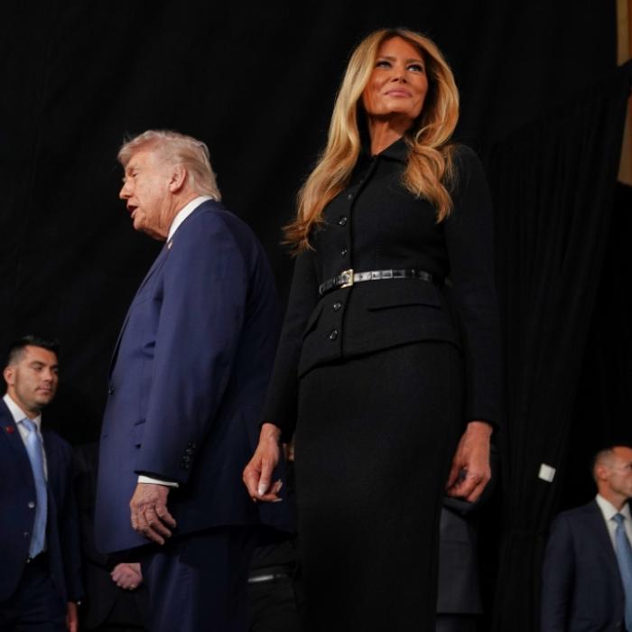 Video zeigt Peinlich-Moment mit Melania - hier stellte ihn die First Lady in den Schatten