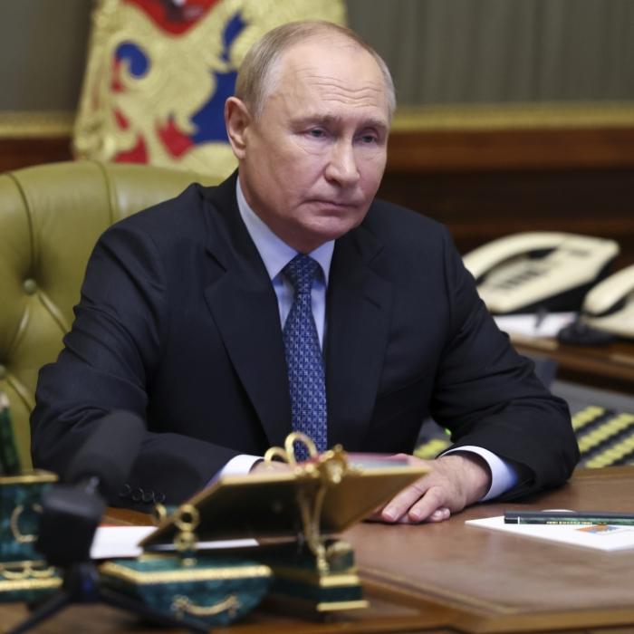 Gefallene Kämpfer einfach begraben - will Putins Militär sparen?