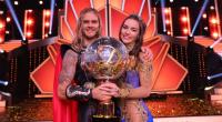 So sehen Sieger aus: Rurik Gislason und Renata Lusin mit dem Siegerpokal bei 