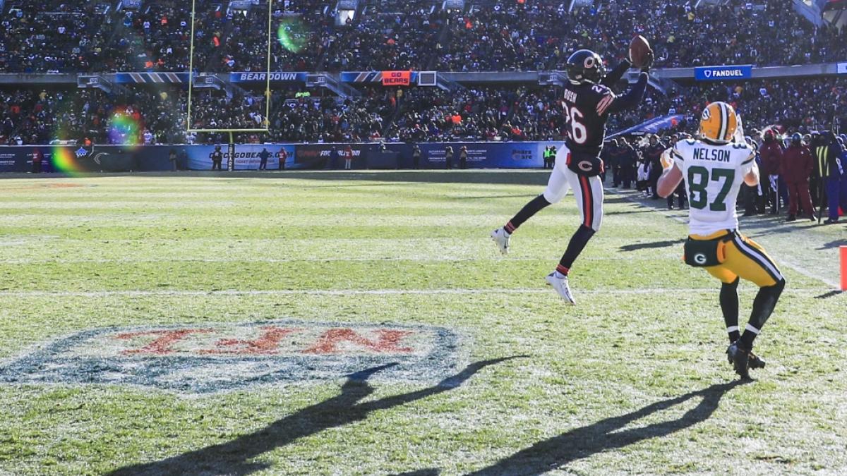 Deon Bush f&auml;ngt den Ball ab am 01.11.2016 (Symbolbild). (Foto)