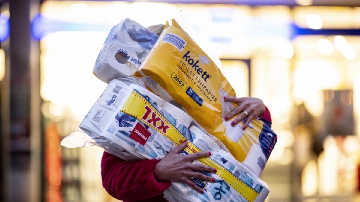 Schon bald k&ouml;nnte die Preise f&uuml;r Klopapier bei Aldi und Co. explodieren. (Foto)