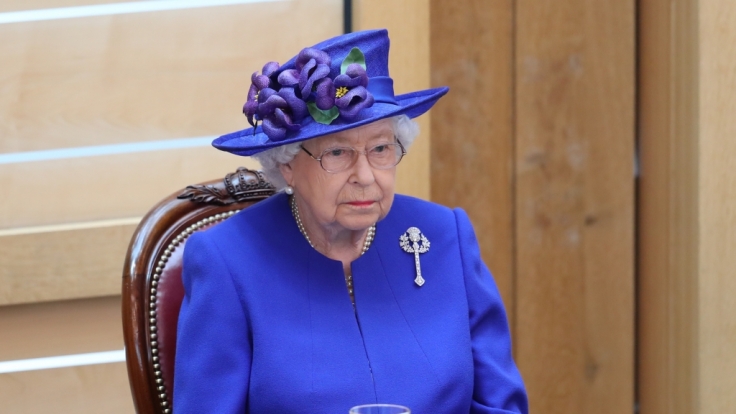 Queen Elizabeth II. wurde von einem dreisten Eindringling in ihrer Nachtruhe gestört.