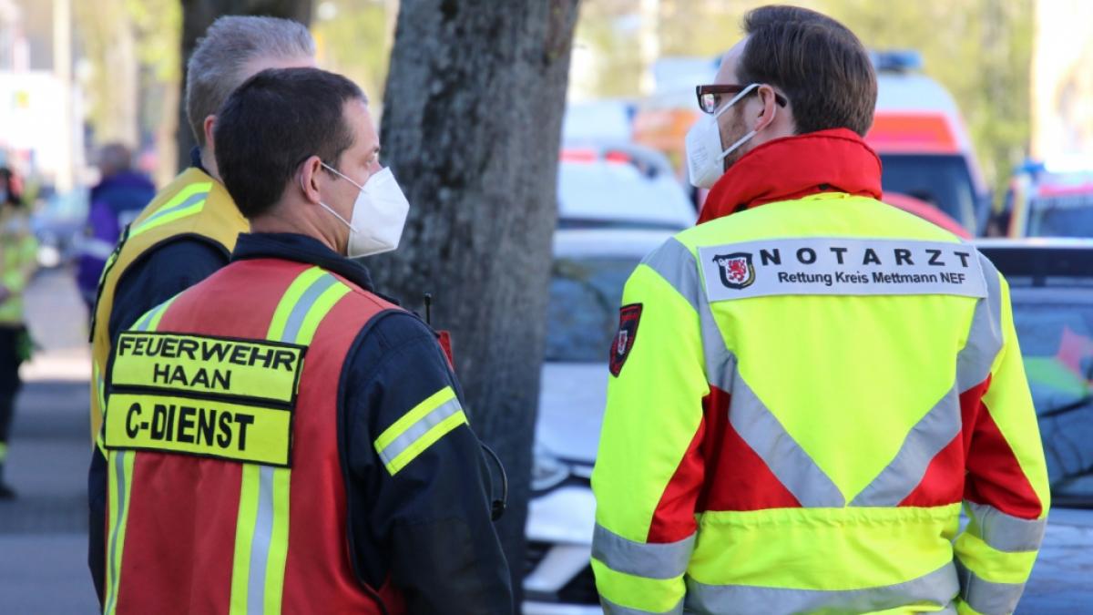 In Haan (Kreis Mettmann) ist am Freitag eine 64 Jahre alte Frau nach ersten Erkenntnissen der Polizei in einer Wohnung erstochen worden. Ihre 84-j&auml;hrige Mutter wurde ebenfalls durch Stichverletzungen schwer verletzt. (Foto)