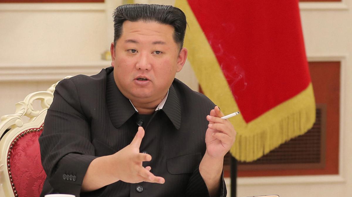 Nordkoreas Diktator Kim Jong-un rasselt weiter mit den S&auml;beln. (Foto)