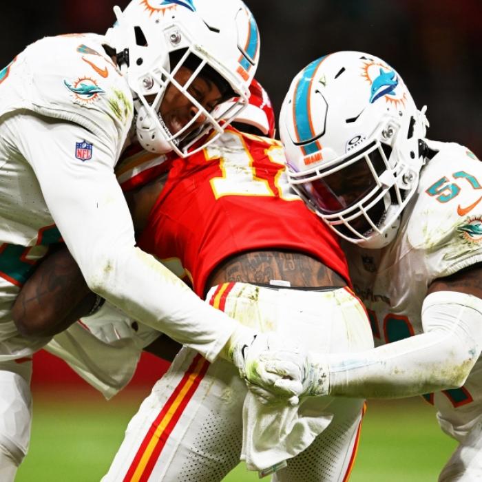 Drama - Miami Dolphins setzt sich hauchdünn gegen New Orleans Saints durch