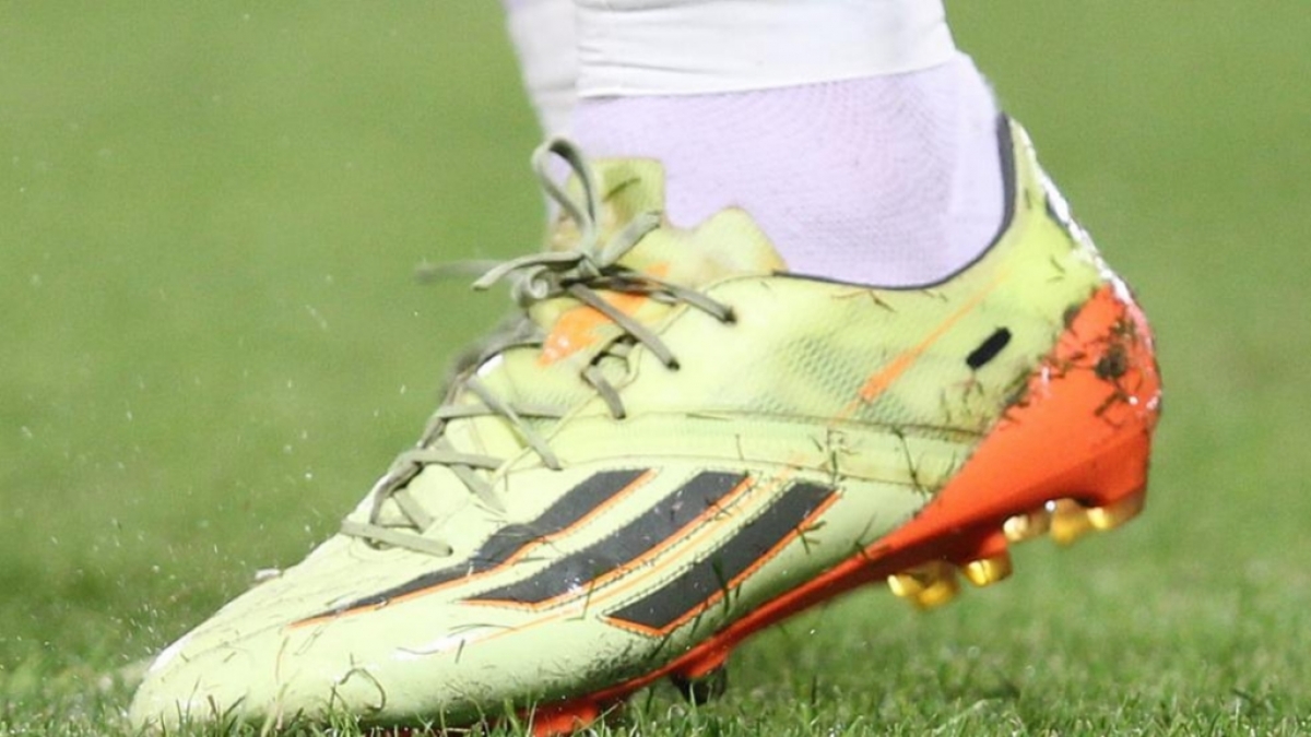 Der Schuh des Ansto&szlig;es: Bastian Schweinsteiger Arbeitsger&auml;t. (Foto)