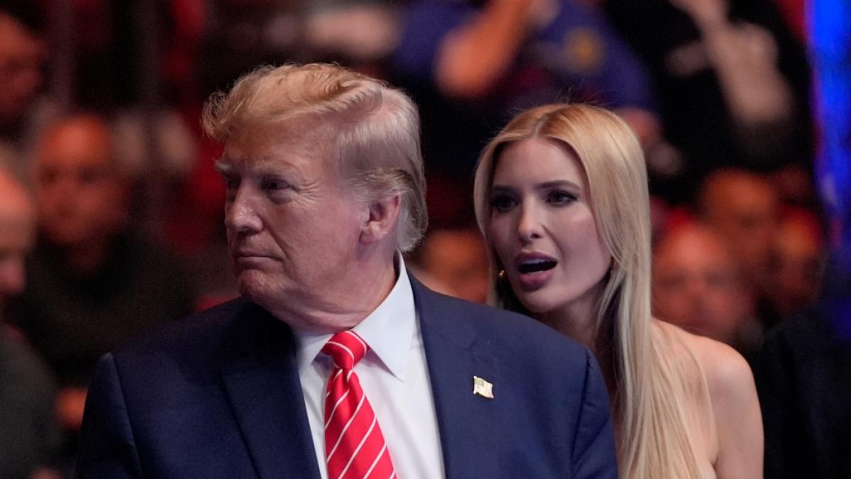 Donald Trump kam in Begleitung von Tochter Ivanka zum UFC-Kracher in Miami. (Foto)