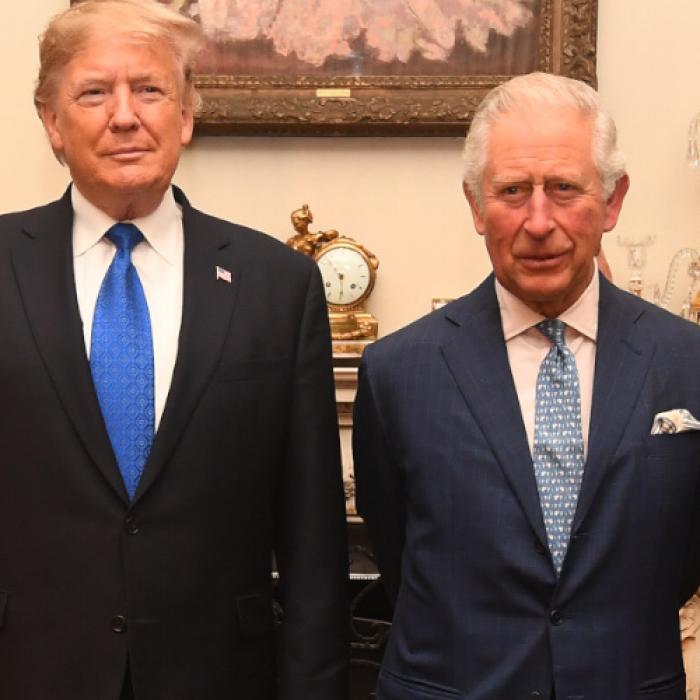 Ganz schön peinlich! Trump schmeißt sich an König Charles und Camilla ran