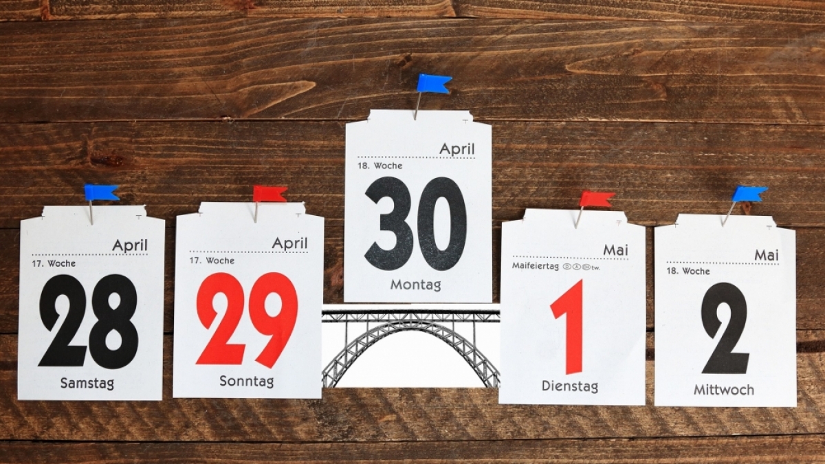 Urlaubstage sparen mit Br&uuml;ckentagen: Im Jahr 2019 fallen viele Feiertage arbeitnehmerfreundlich auf einen Donnerstag. (Foto)