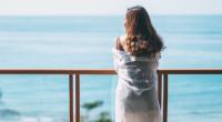 Eine Frau ist im Türkei-Urlaub von einem Balkon in den Tod gestürzt.