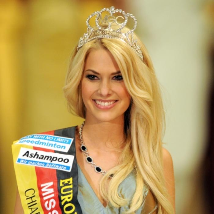 Heißes Sonnenbad! Miss Germany versetzt Fans mit Bikini-Bild in Ekstase