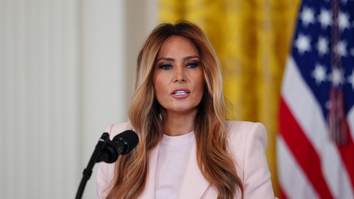 Melania Trump wird die Epstein-Schlagzeilen nicht los. (Foto)