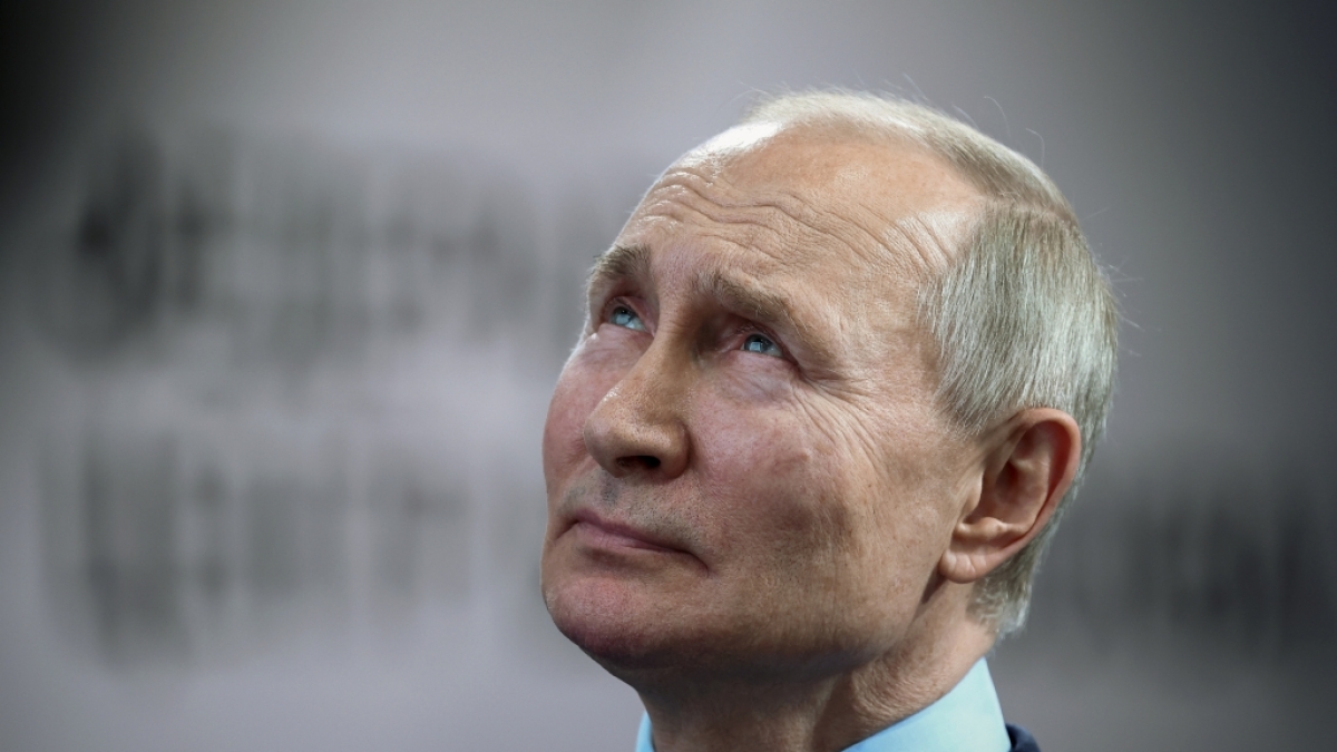 Gegen Wladimir Putin stehen ernste Vorw&uuml;rfe im Raum: Hat der Kreml-Chef deutsche Wirtschaftssanktionen eiskalt &uuml;bergangen? (Foto)