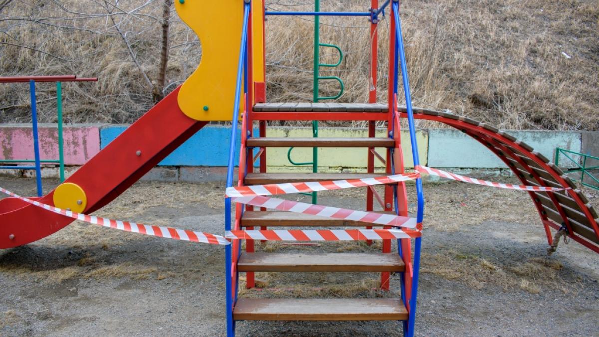 Auf einem Spielplatz in Altentreptow (Mecklenburg-Vorpommern) ist die Leiche eines zw&ouml;lfj&auml;hrigen Fl&uuml;chtlingsjungen aus der Ukraine entdeckt worden (Symbolfoto). (Foto)