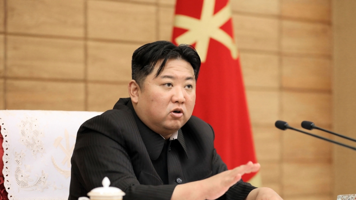 Aufgrund der Ausbreitung des Coronavirus will Kim Jong-un nun Eindringlinge erschie&szlig;en lassen. (Foto)
