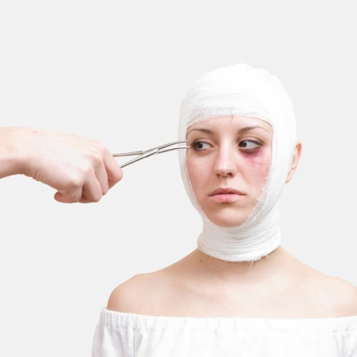 Haare samt Kopfhaut abgerissen! Teenagerin für immer entstellt