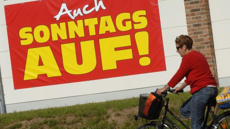 Zahlreiche Einzelhändler lassen es sich nicht entgehen, ihre Türen zum verkaufsoffenen Sonntag zu öffnen.