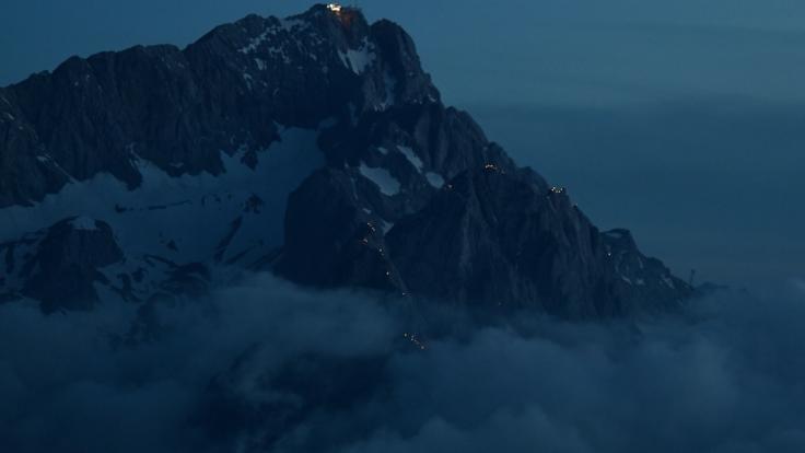 Im Wettersteingebirge unweit von Garmisch-Partenkirchen ist ein Kleinflugzeug abgestürzt (Symbolfoto).