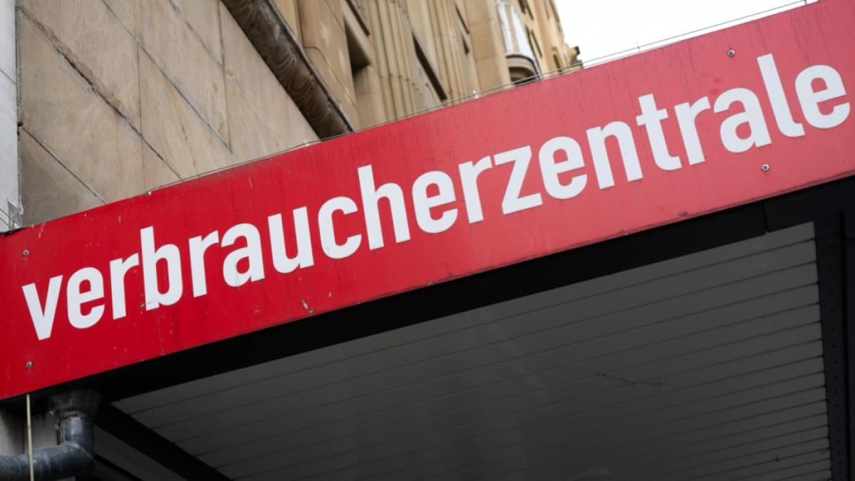 Die Verbraucherzentrale Nordrhein-Westfalen warnt vorm sogenannten "Quishing" (Symbolbild). (Foto)