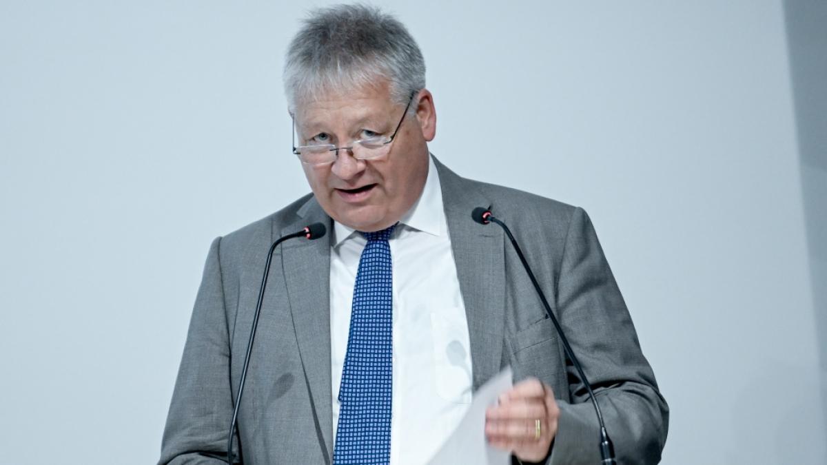 Bruno Kahl, Pr&auml;sident des Bundesnachrichtendienstes, betont die wachsende Gefahr russischer Angriffe auf die Nato. (Foto)
