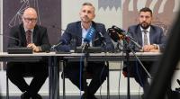 Oliver Kirchner (l-r), Ulrich Siegmund und Tobias Rausch nehmen an einer Pressekonferenz nach der konstituierenden Fraktionssitzung der AfD im Landtag von Sachsen-Anhalt teil.