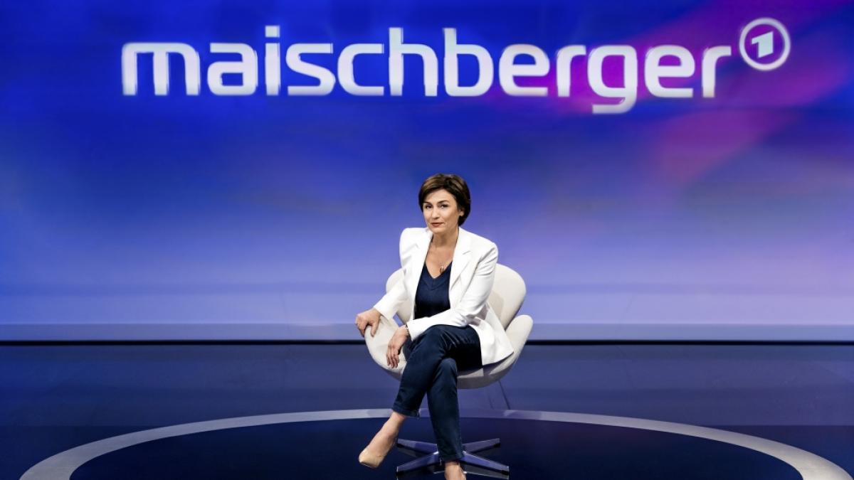 Sandra Maischberger muss ihren Sendeplatz in der ARD zwangsweise r&auml;umen: In den kommenden Wochen entfallen drei von vier Sendungen der Polittalkerin im Ersten. (Foto)