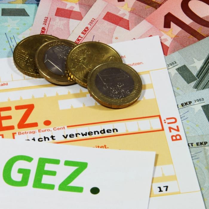 GEZ-Gelder verschwendet? Twitter-Wut nach Rechnungshof-Bericht